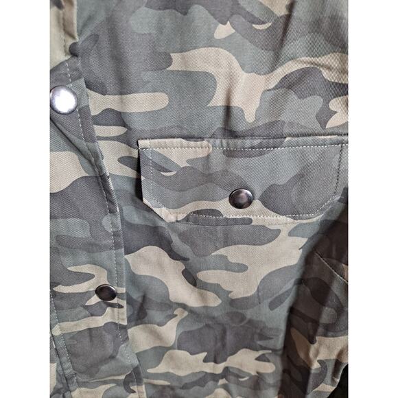 Venus Women's Camouflage Cotton Snap Button-Up Jacket Size 12 - Picture 5 of 10
